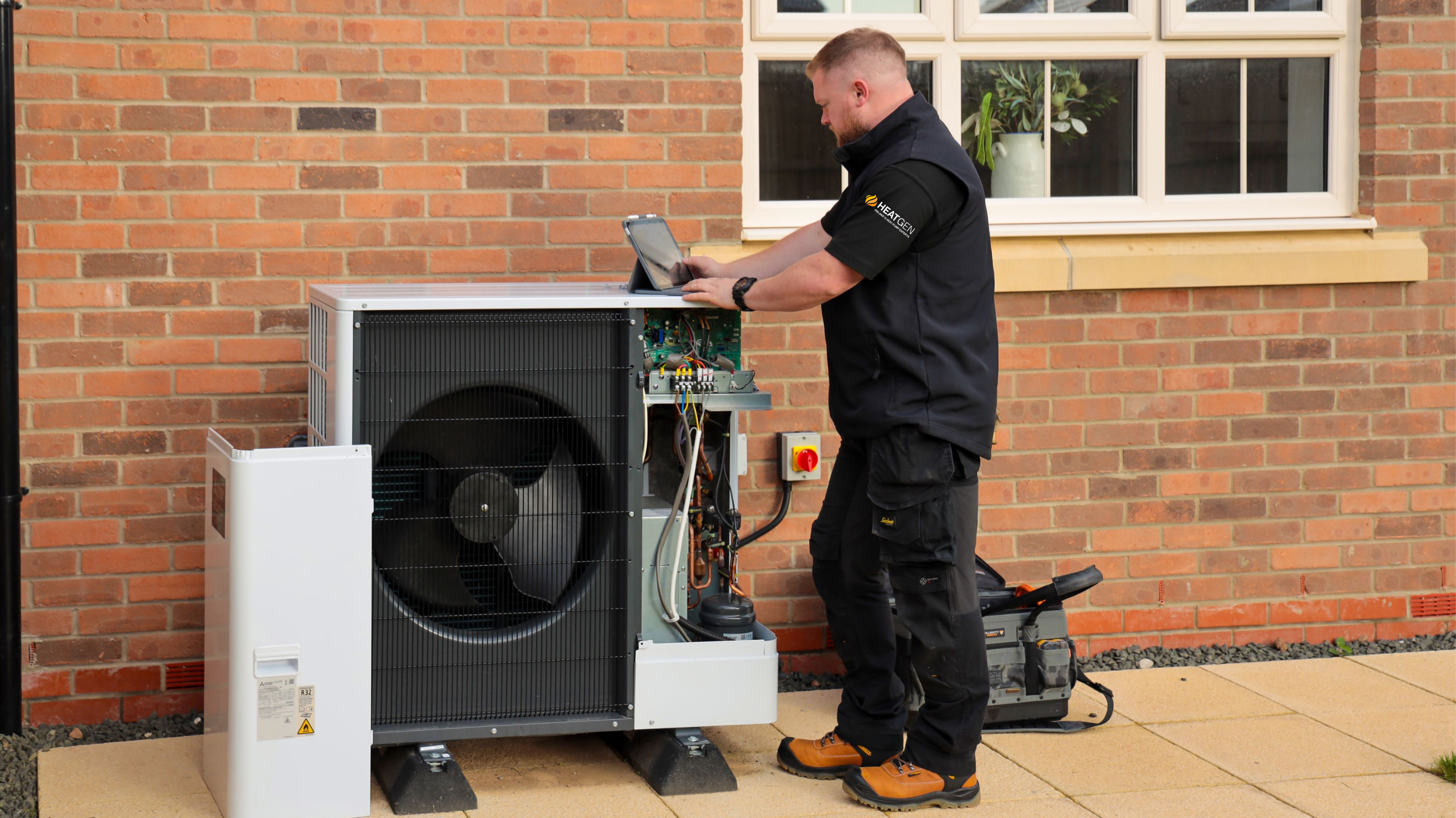 Why Regular Heat Pump Servicing is Essential for Efficiency and Longevity